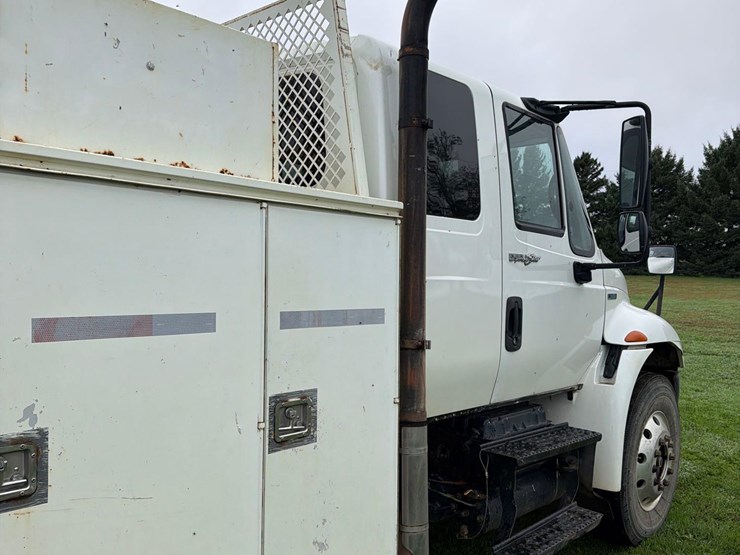 2009-international-durastar-4300-image-84