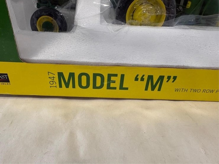 john-deere-m-image-3