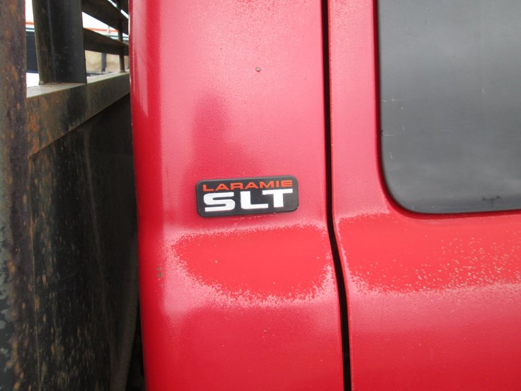 2002-dodge-3500-image-12