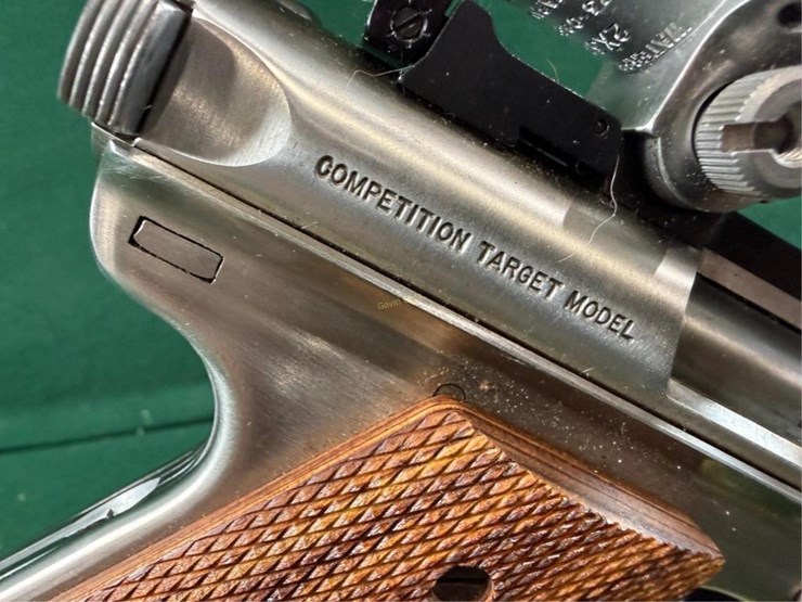 ruger-mark-ii-target-22lr-pistol-image-7