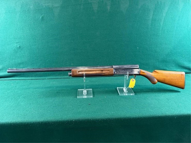 browning-light-twelve-12ga-shotgun-image-13