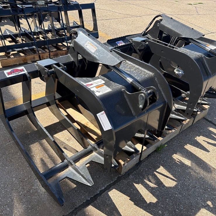 Stout XHD 84” Skidloader Grapple Bucket