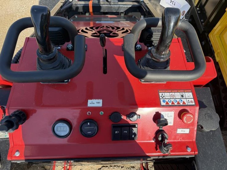 #134-•-yanmar-diesel-mini-skid-steer---ssl1500-image-6
