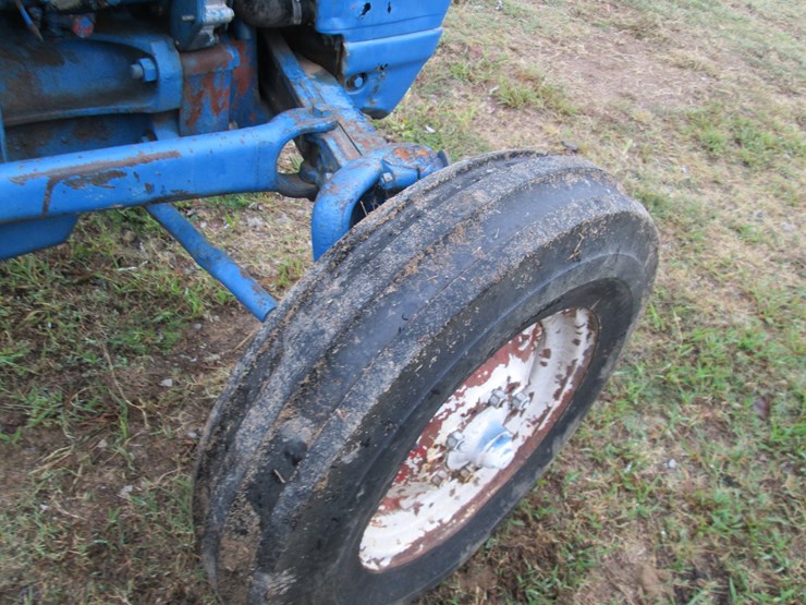 ford-3000-image-11