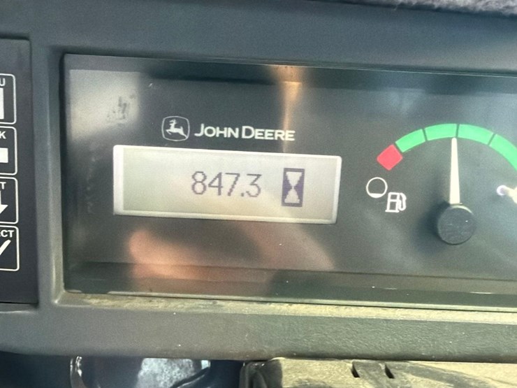 deere-318g-image-35