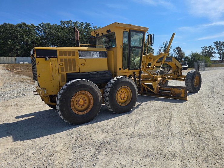 2005-caterpillar-12h-image-10