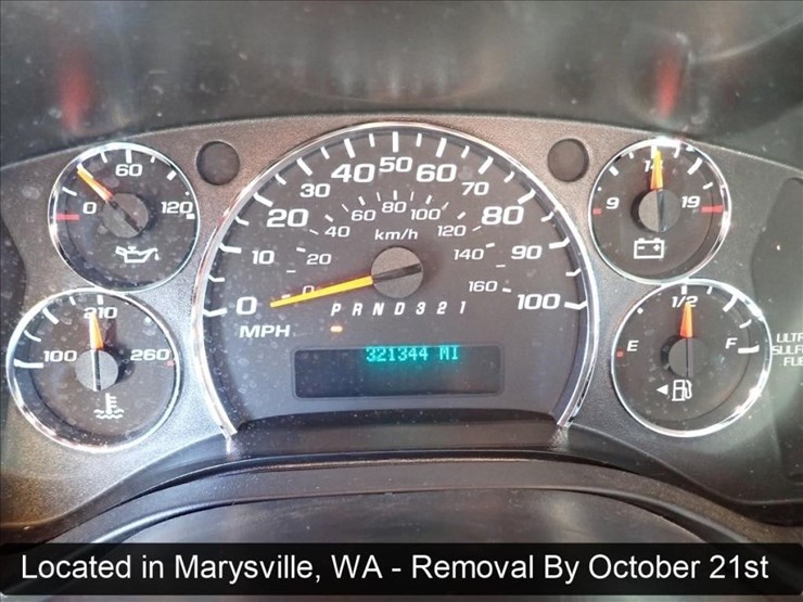 2009-chevrolet-3500-image-15