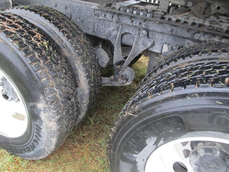 2011-international-prostar-image-17