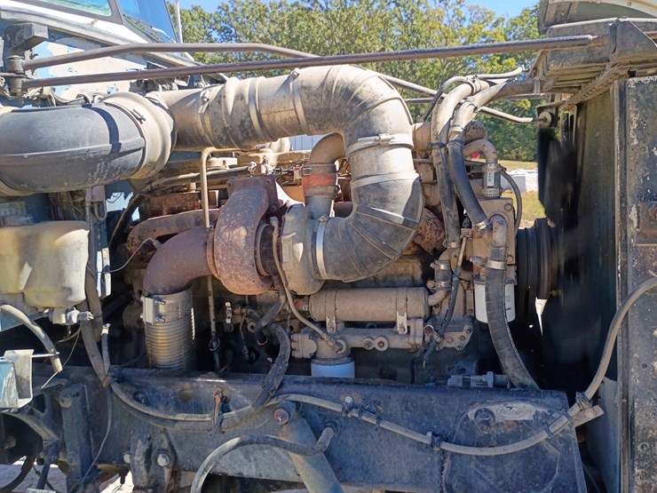 1990-peterbilt-379-image-24