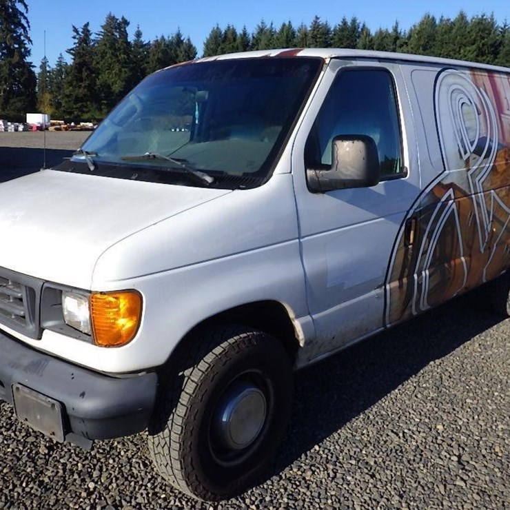 2006 FORD E250