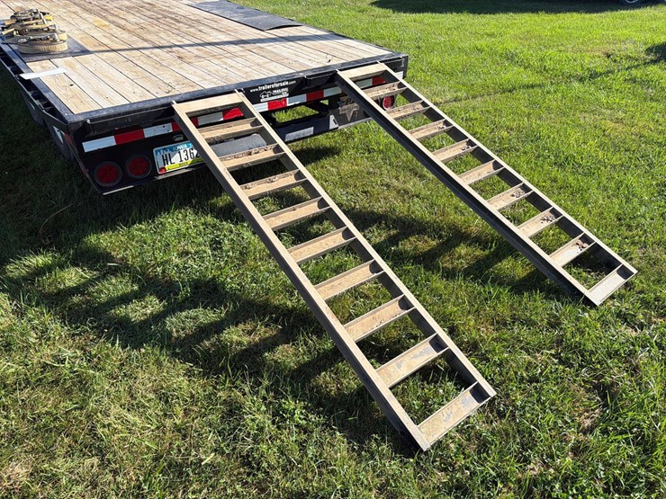 2010-pj-flatbed-image-33