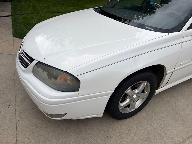 2004-chevrolet-impala-ls-car-image-12
