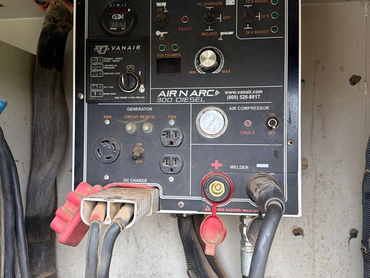 2009-international-durastar-4300-image-16