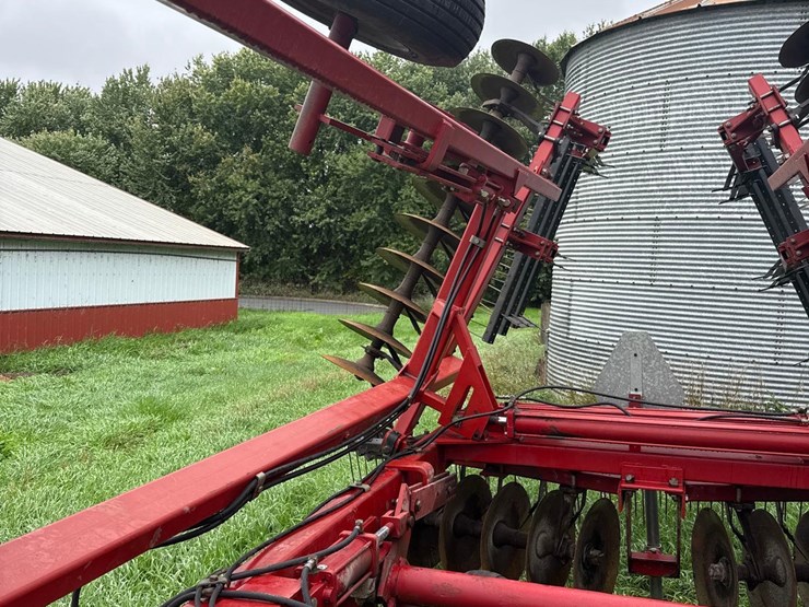 case-ih-3900-image-12