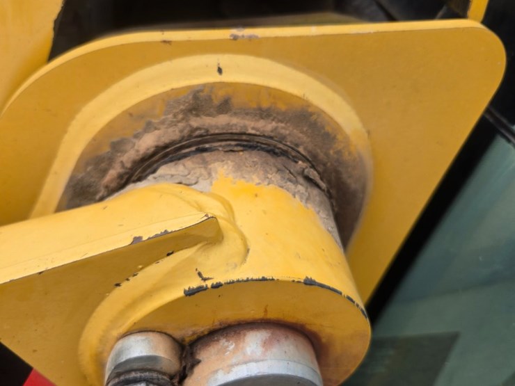 caterpillar-420f-image-114