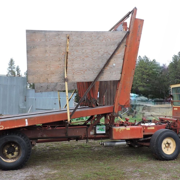 NEW HOLLAND 1049
