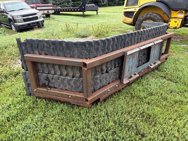 10ft-5”-skidloader-quick-tach-tire-scraper-image-3