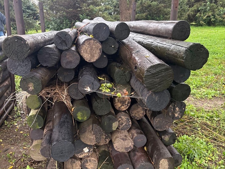 wood-post-and-stand-image-5