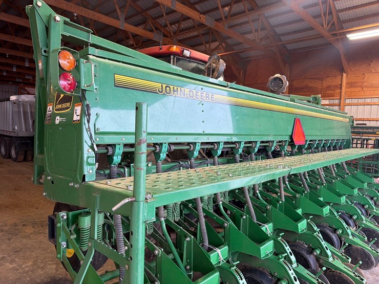 1991-john-deere-1530-image-40