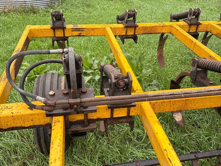 landoll-9-shank-572-chisel-image-9