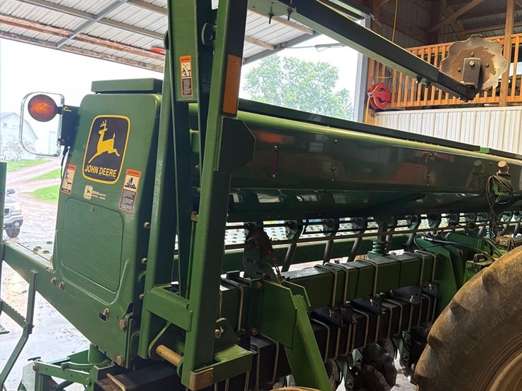 1991-john-deere-1530-image-28