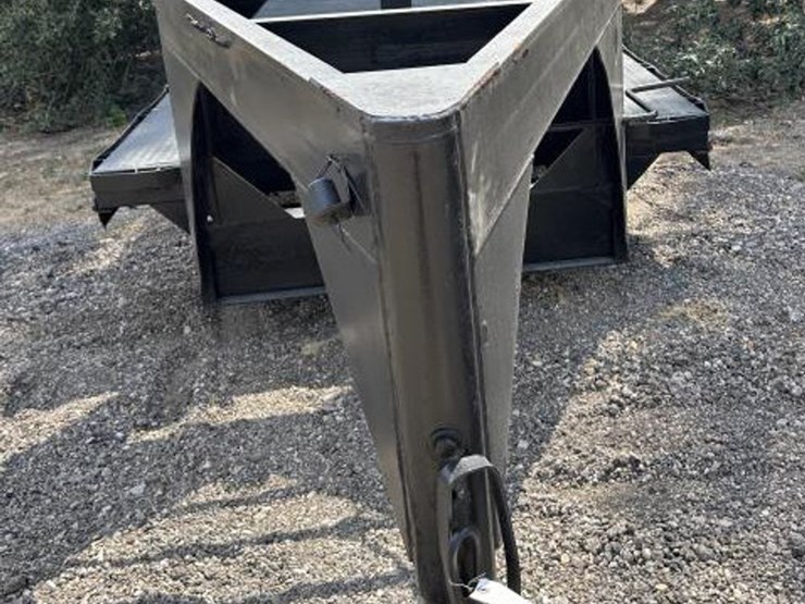 #48-•-16'-homemade-gooseneck-trailer-w/-ramps-image-2