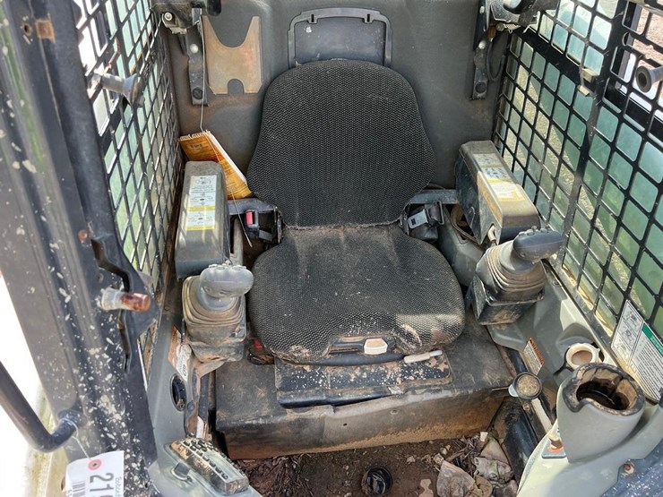 2019-bobcat-t595-image-16