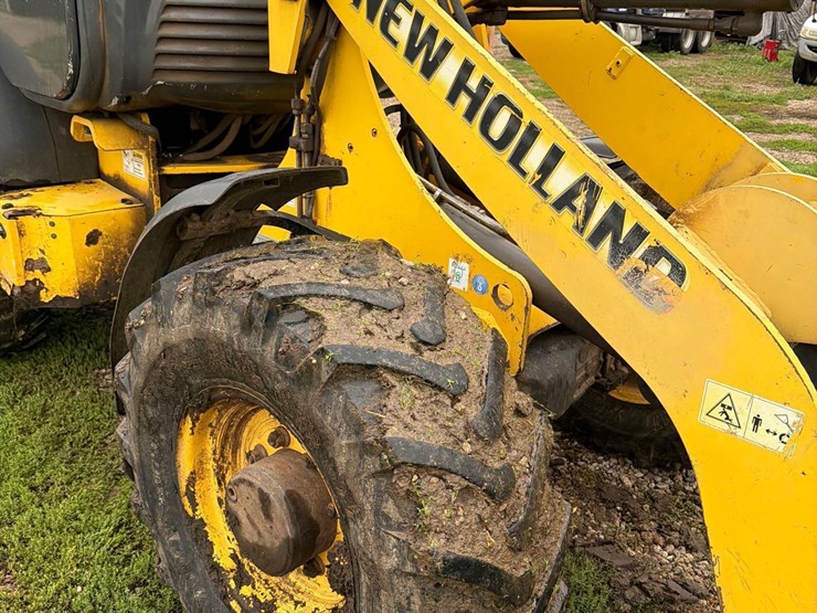 new-holland-w80c-image-7