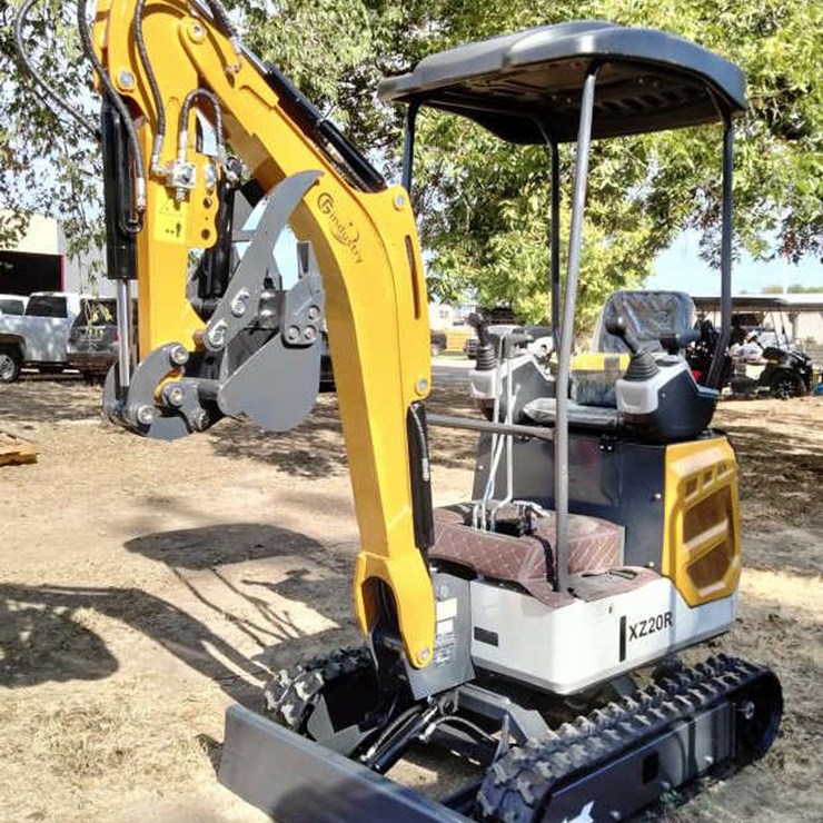 #26 • CFG Mini Excavator - QK20R