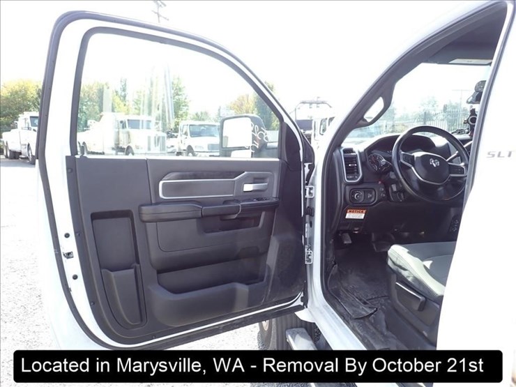 2023-ram-5500-image-14