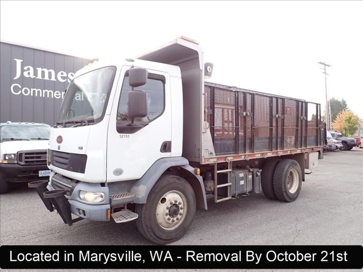 2013-peterbilt-220-image-1