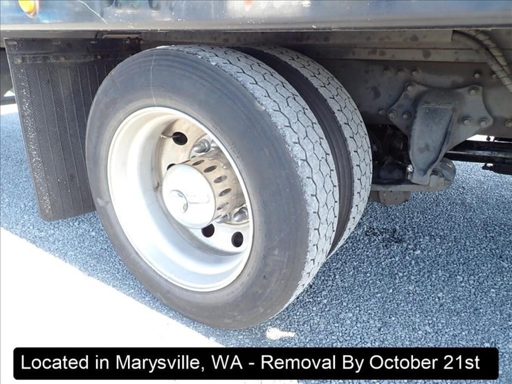 2019-freightliner-m2-image-36