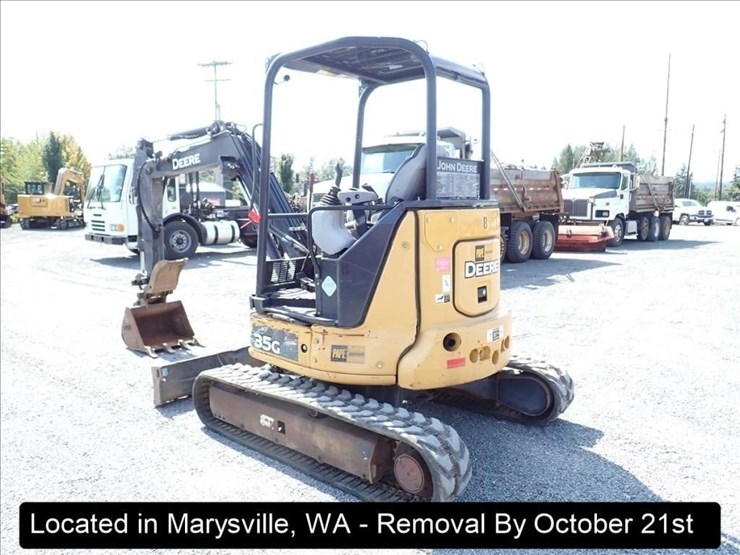 2017-deere-35g-image-14