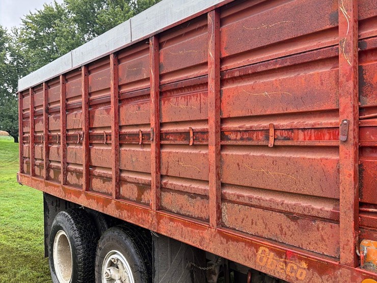1970-gmc-5500-image-30