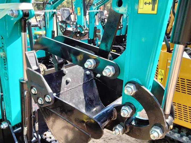 #11-•-cfg-mini-excavator---mh13rx-image-5