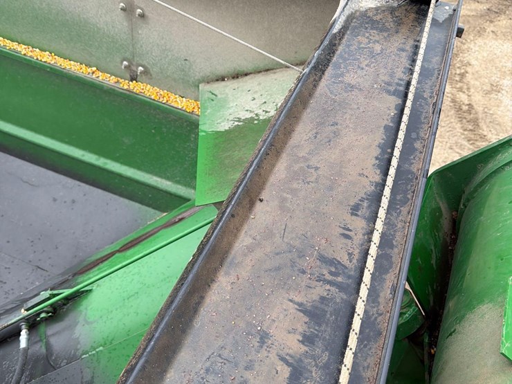 2012-j&m-1051-grain-storm-grain-cart-1-owner-image-57