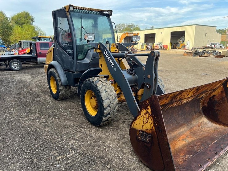 deere-204l-image-8