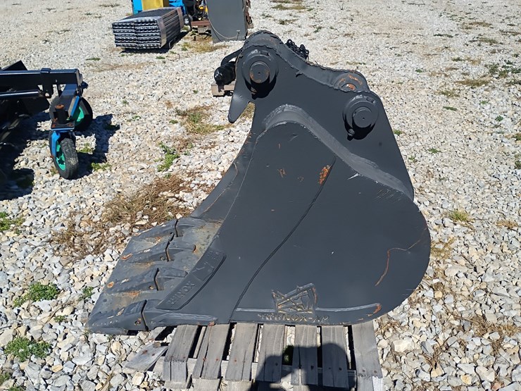 #27021-•-rhinox-xp-bucket-excavator-attachment-image-2