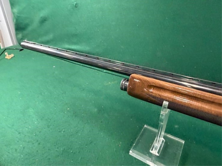 browning-light-twelve-12ga-shotgun-image-17