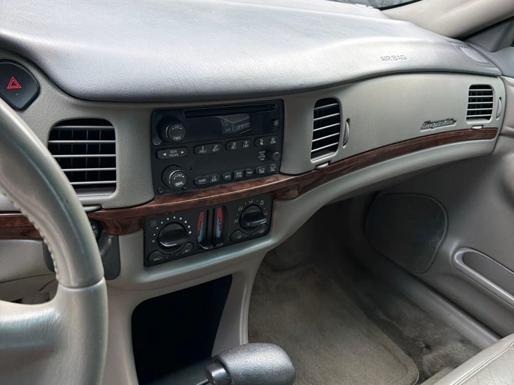 2004-chevrolet-impala-ls-car-image-27