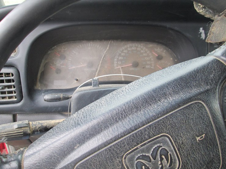2002-dodge-3500-image-30