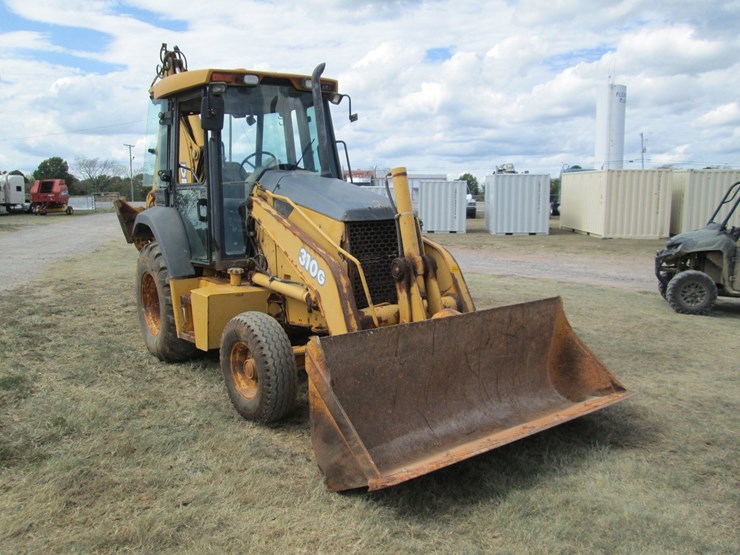 deere-310g-image-2