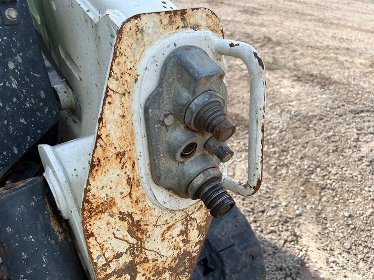 2019-bobcat-t595-image-11