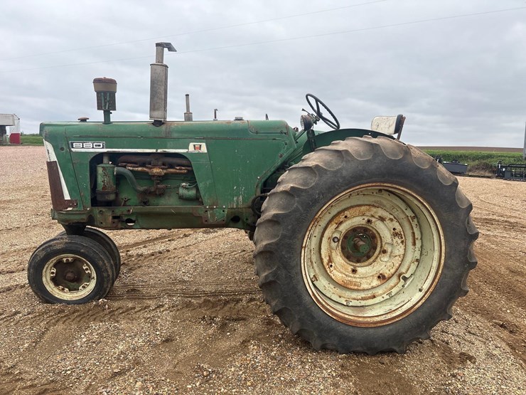 oliver-880-image-1