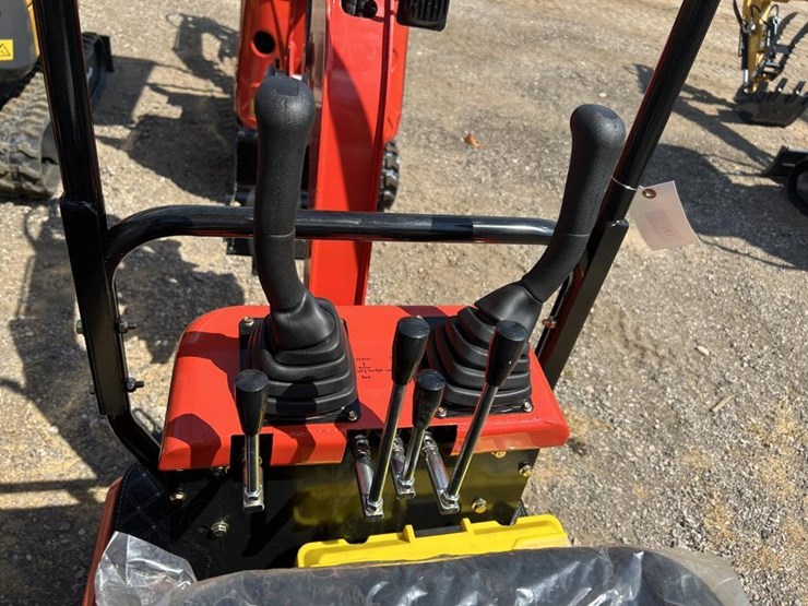 #143-•-mini-excavator---gas---me15-image-7