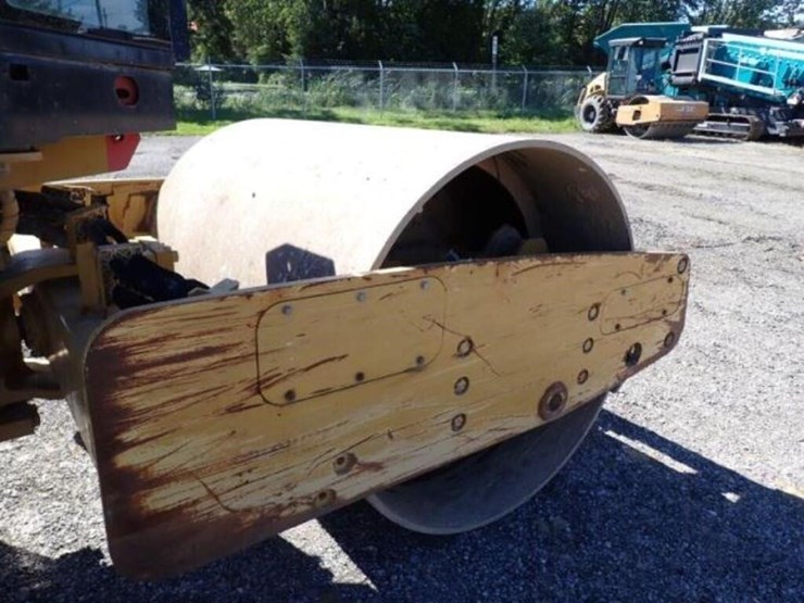 2011-caterpillar-cs44-image-27
