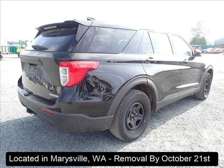 2021-ford-explorer-image-11