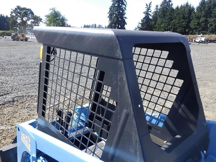 tcm-604-skid-steer-loader-image-14
