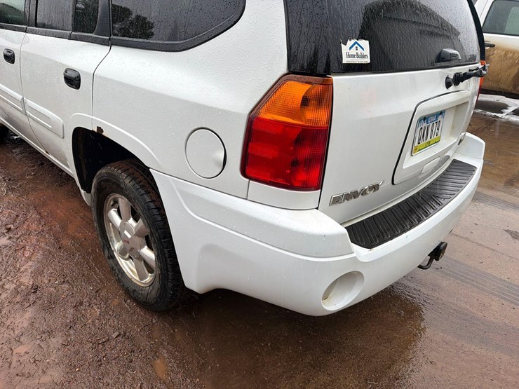 2005-gmc-envoy-image-8