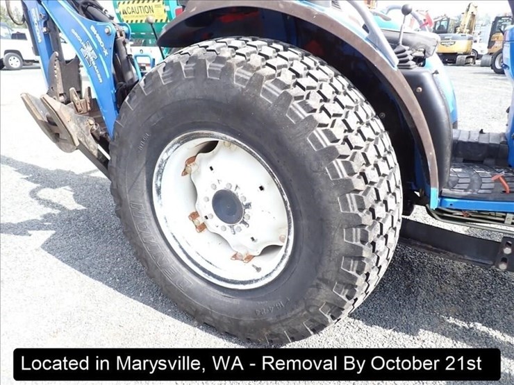 2009-new-holland-t2420-image-24